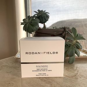 NIB Rodan + Fields Active Hydration Body Replenish-New packaging seen in…